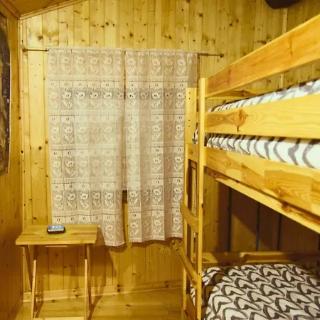別荘 B&B Levigliani *