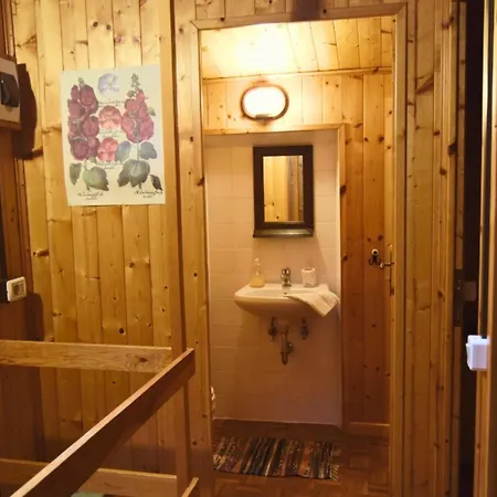 別荘 B&B Levigliani *
